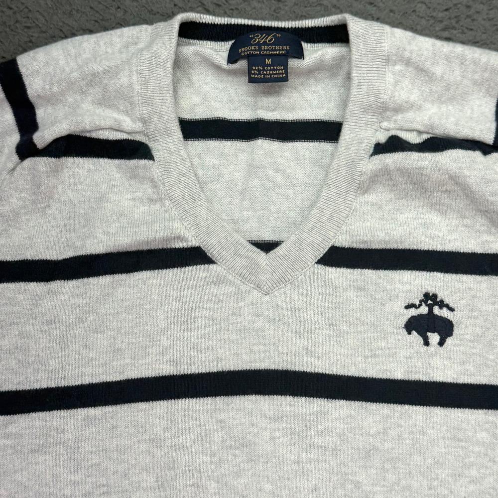 Brooks Brothers Sweater Mens M Gray Navy Striped V-Neck Cotton Cashmere 346 4367